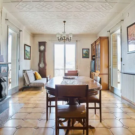 Casa Rural Rellinars Feriehus